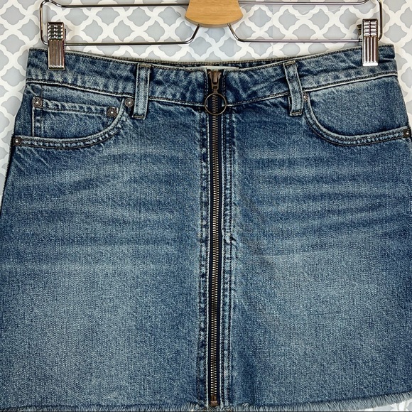 EUC Free People Zip It Up Denim Mini Skirt In Blue - Picture 3 of 11